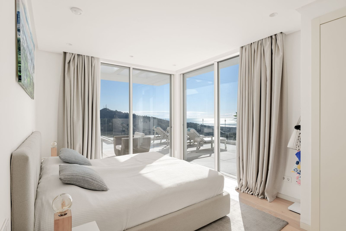 3 Bedroom Apartment for Sale in Ojén — 9