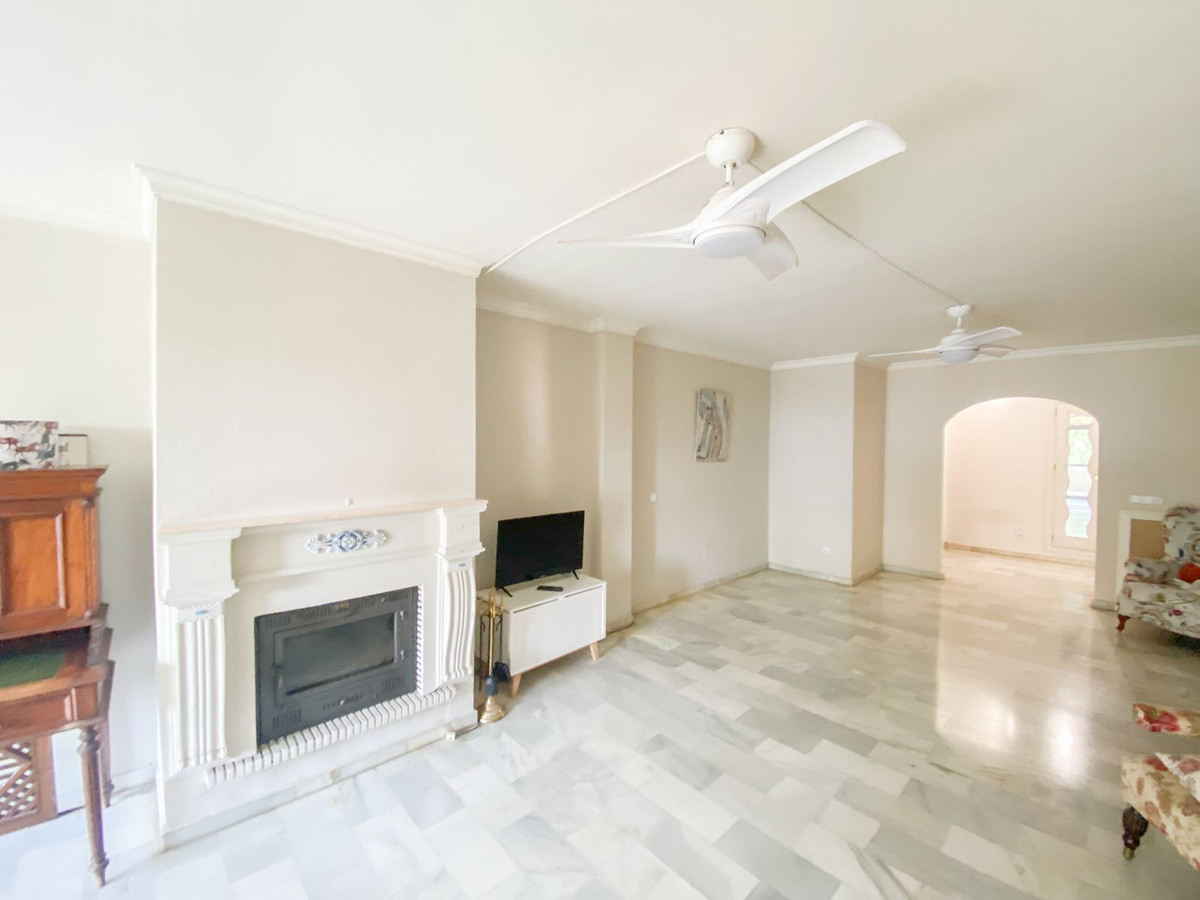 3 Bedroom Apartment for Sale in Nueva Andalucía