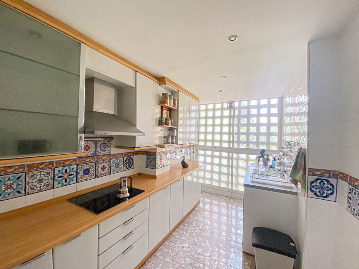 3 Bedroom Apartment for Sale in Nueva Andalucía — 7
