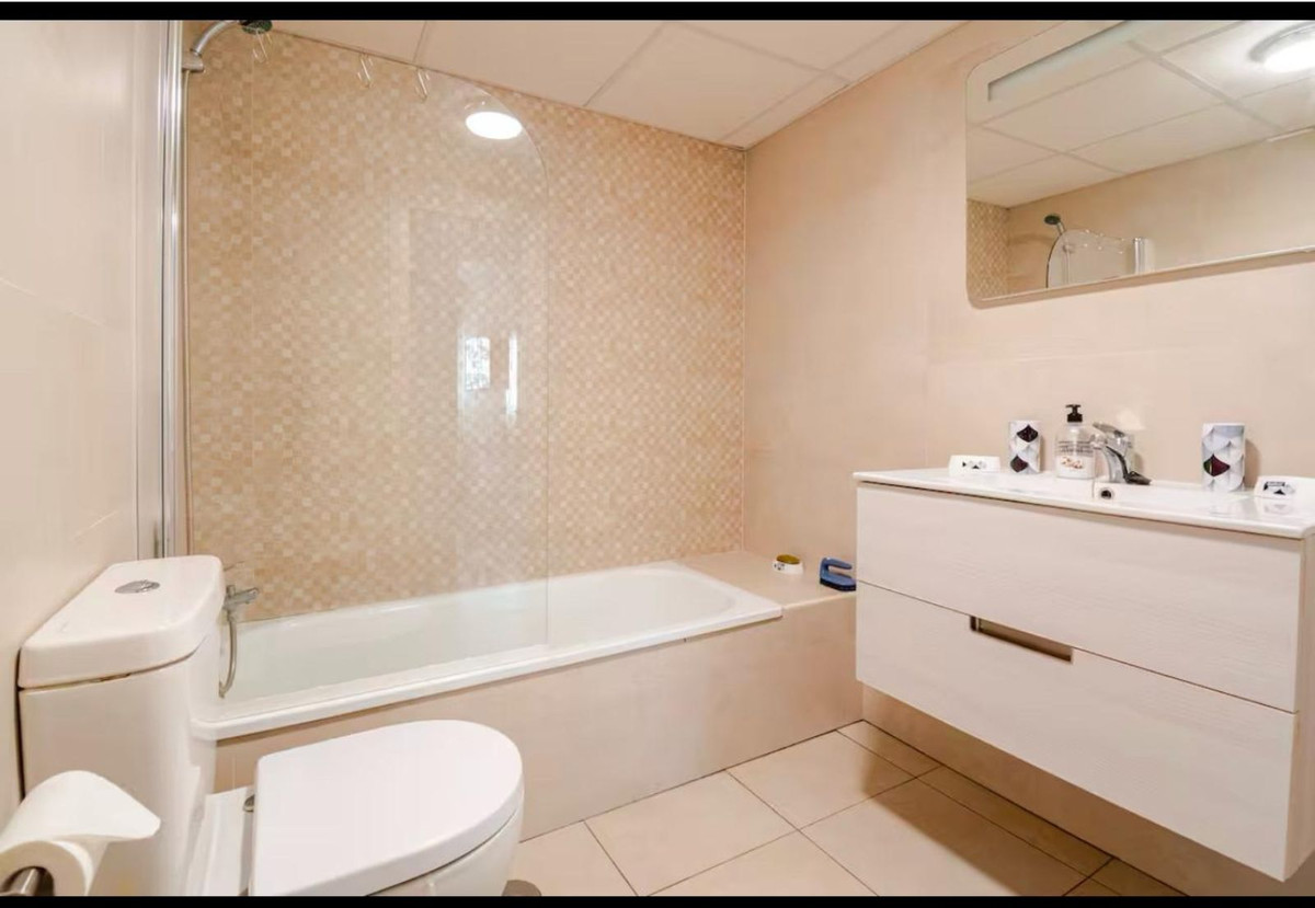 3 Bedroom Apartment for Sale in Nueva Andalucía — 6