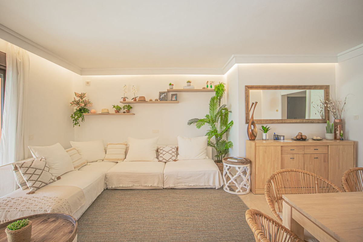3 Bedroom Apartment for Sale in Estepona — 4