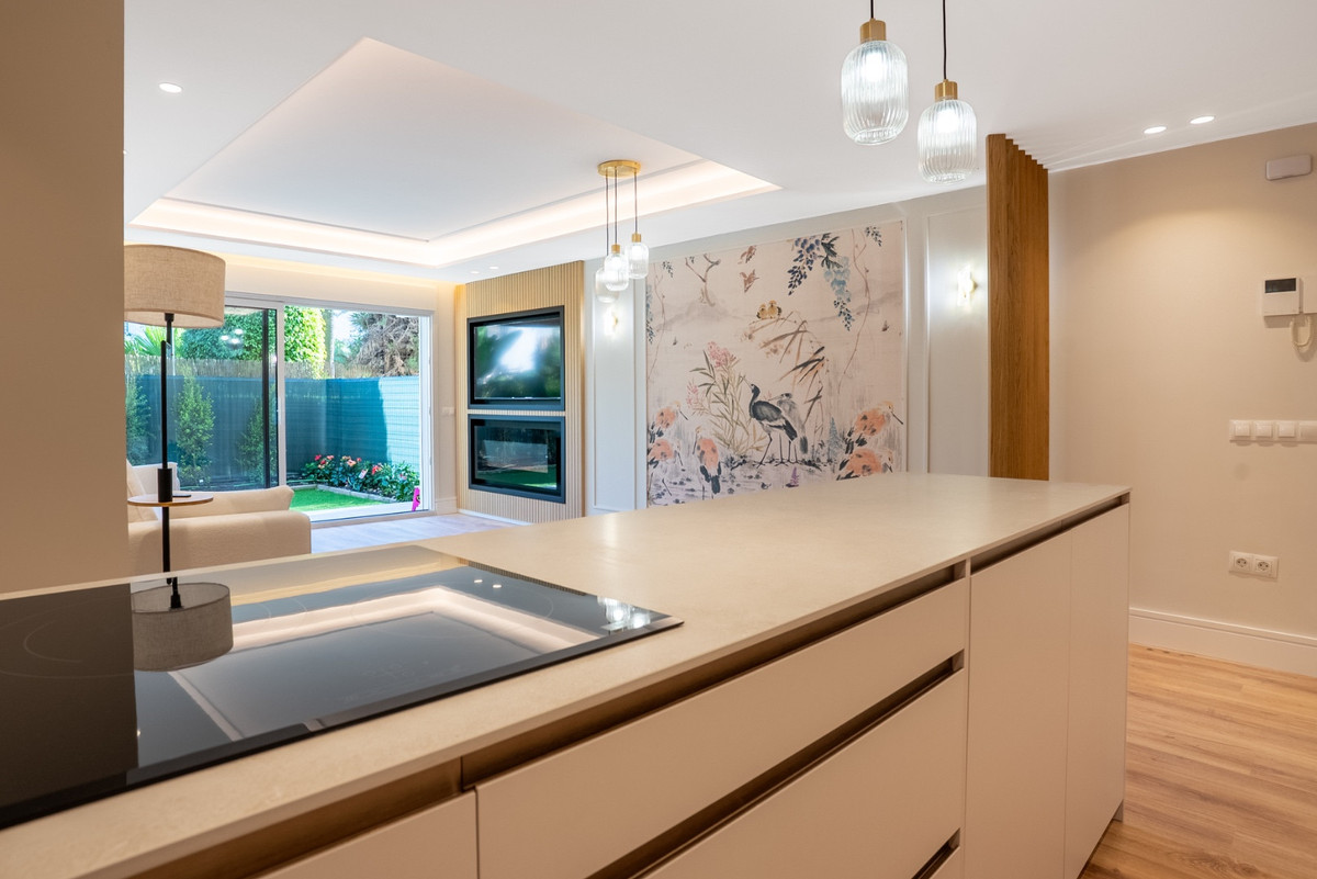 2 Bedroom Apartment for Sale in San Pedro de Alcántara — view 11
