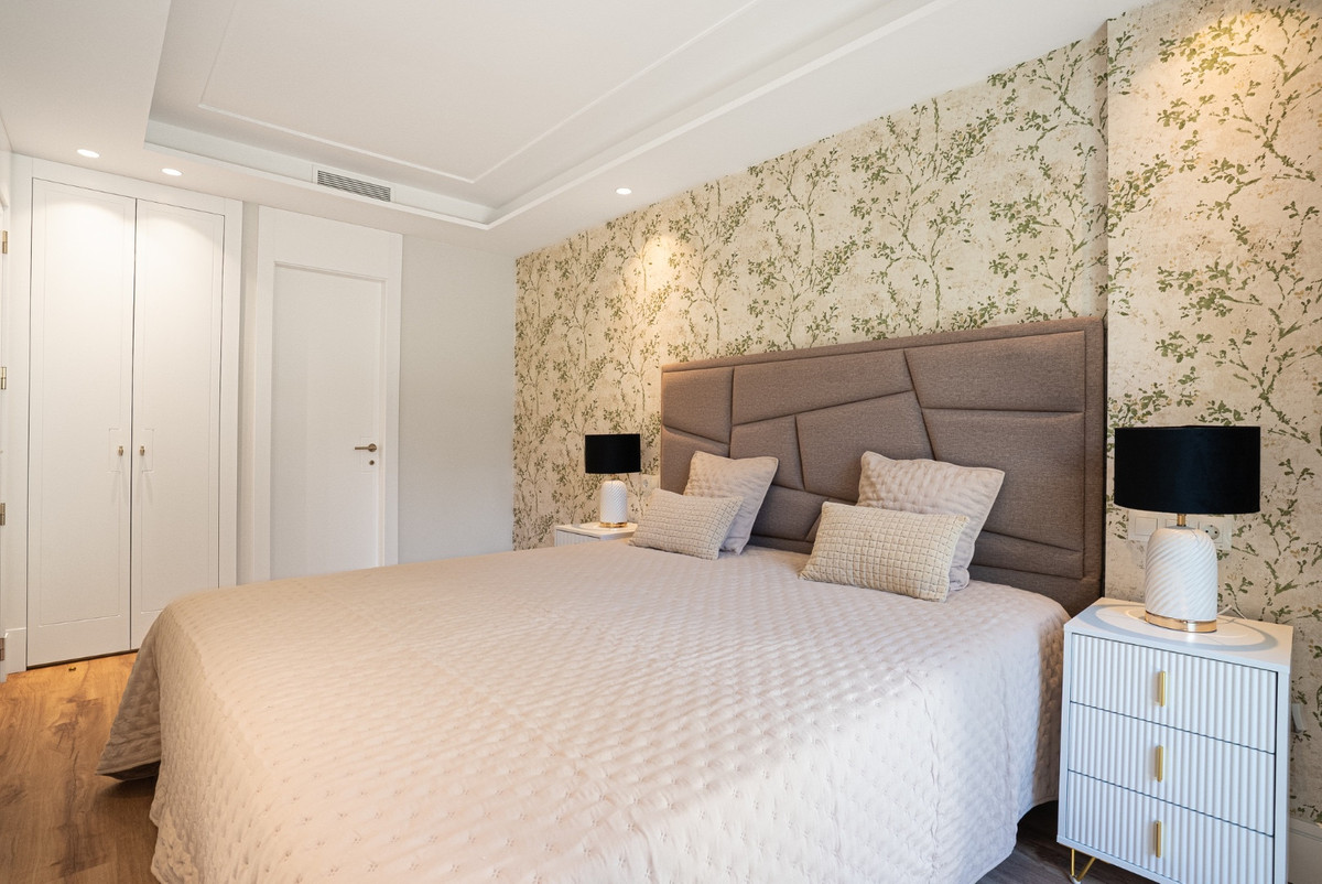 2 Bedroom Apartment for Sale in San Pedro de Alcántara — view 14