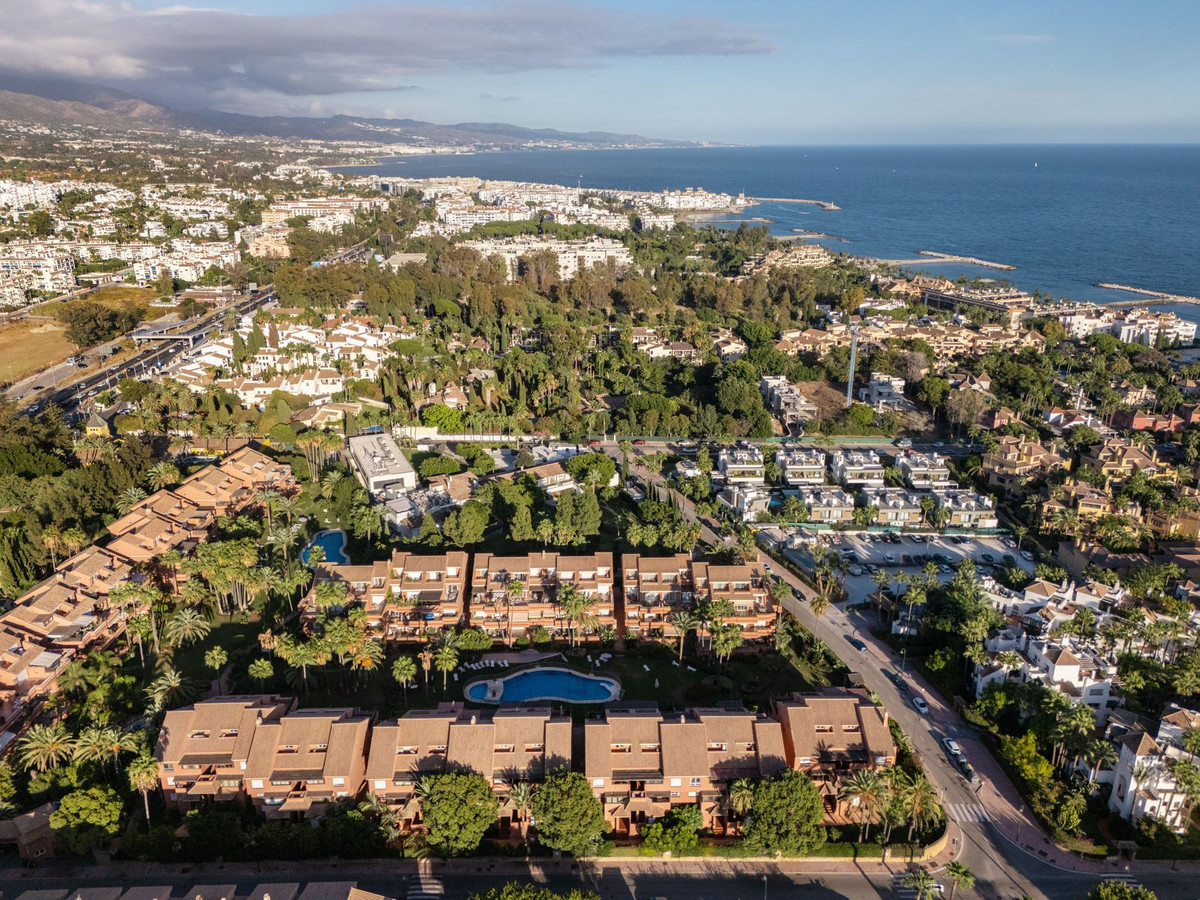 2 Bedroom Apartment for Sale in Puerto Banús