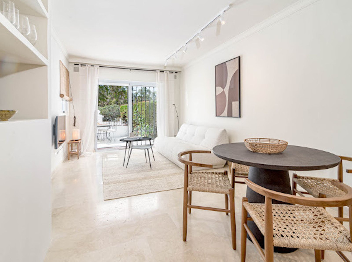 2 Bedroom Apartment for Sale in Nueva Andalucía — 6