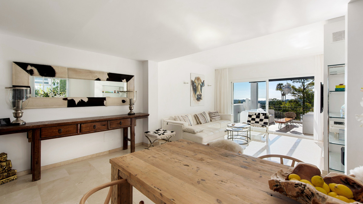 2 Bedroom Apartment for Sale in Nueva Andalucía — view 10