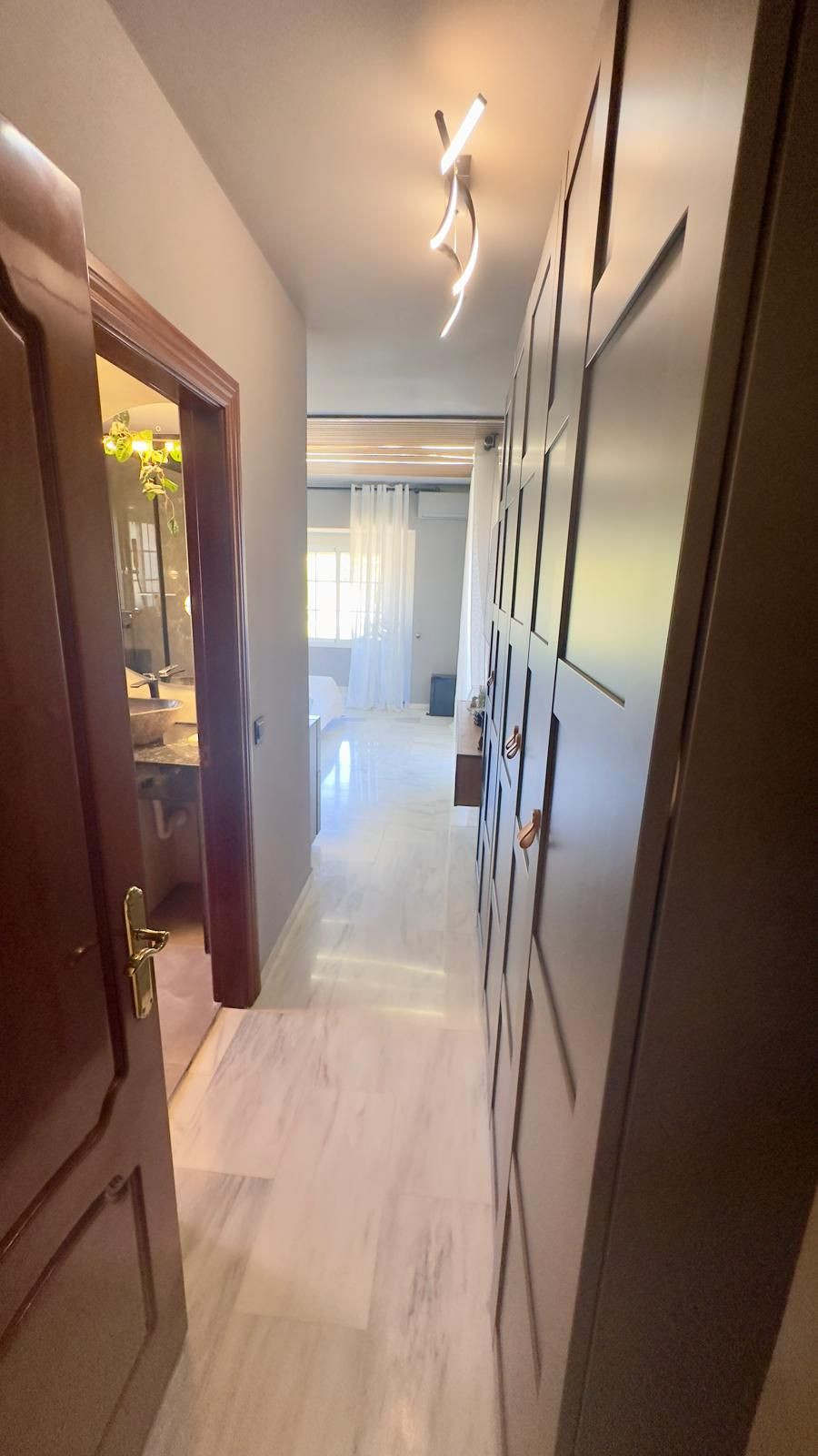 7 Bedroom Villa for Sale in Guadalmina Alta — view 10