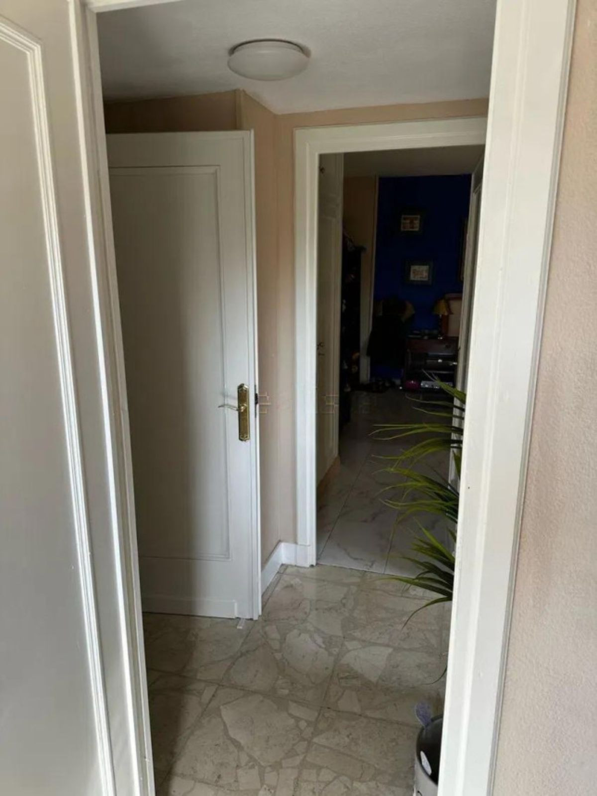 3 Bedroom Apartment for Sale in Marbella — view 16
