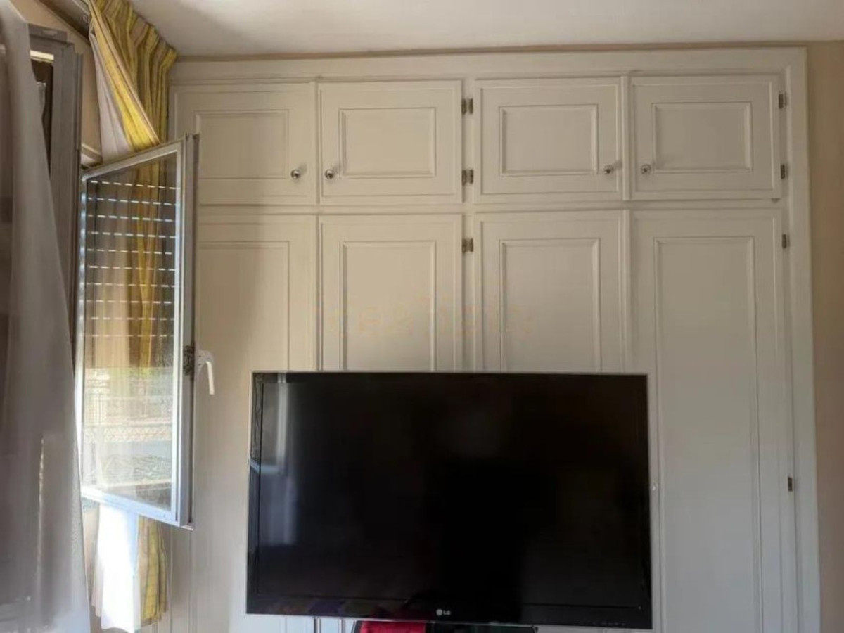 3 Bedroom Apartment for Sale in Marbella — view 19