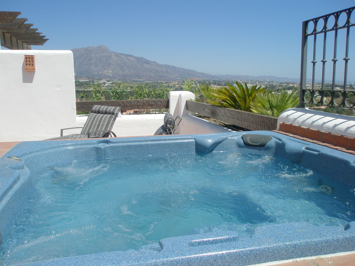 3 Bedroom Apartment for Sale in Benahavís — 4