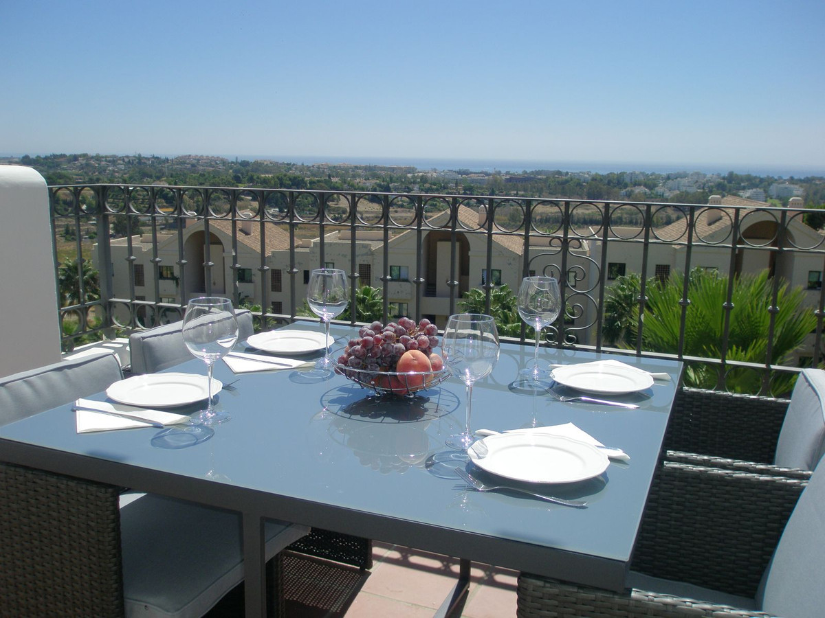 3 Bedroom Apartment for Sale in Benahavís — 5