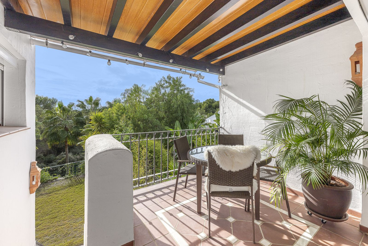 3 Bedroom Villa for Sale in Istán — 2