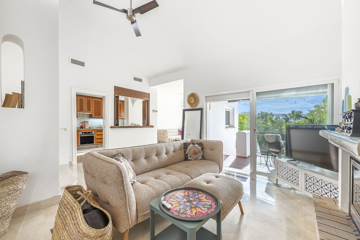 3 Bedroom Villa for Sale in Istán — 6
