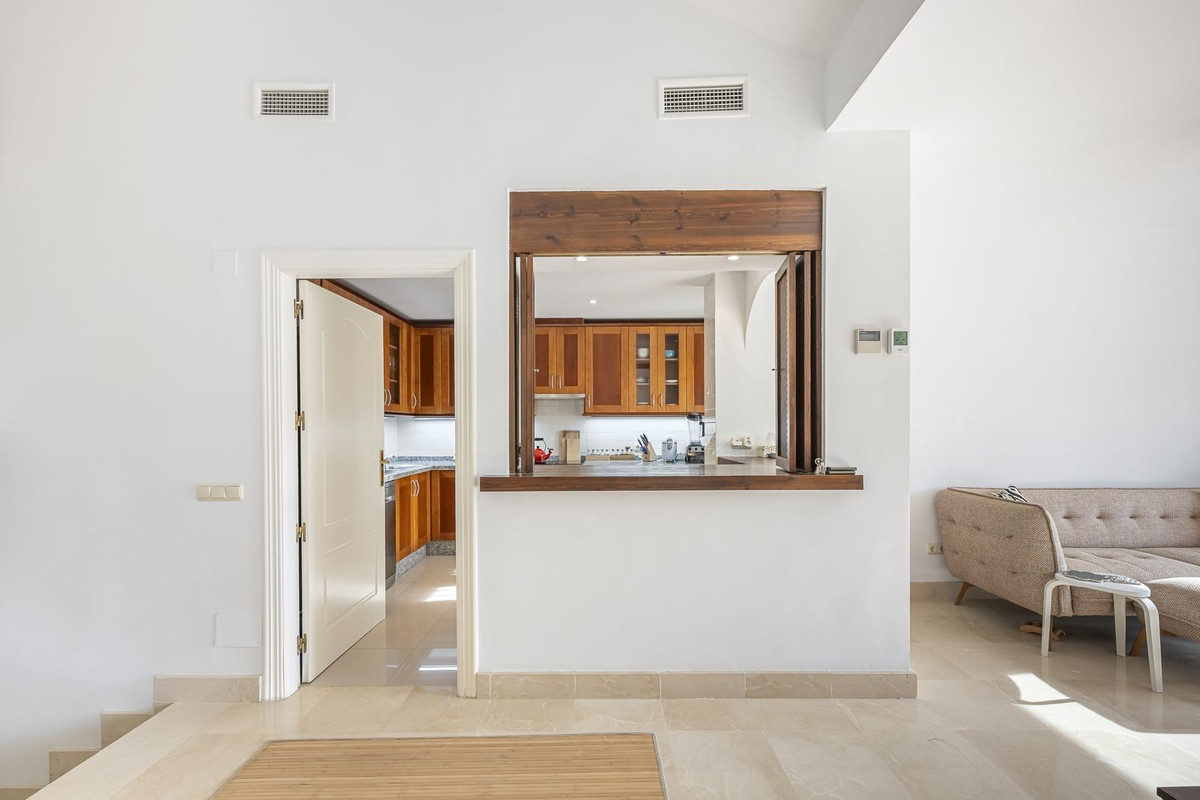 3 Bedroom Villa for Sale in Istán — 9