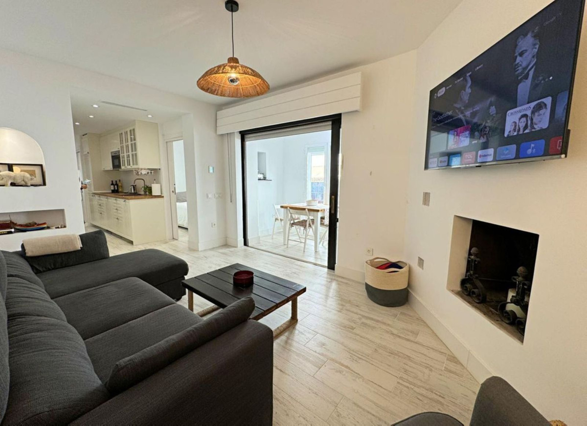 2 Bedroom Apartment for Sale in Puerto Banús
