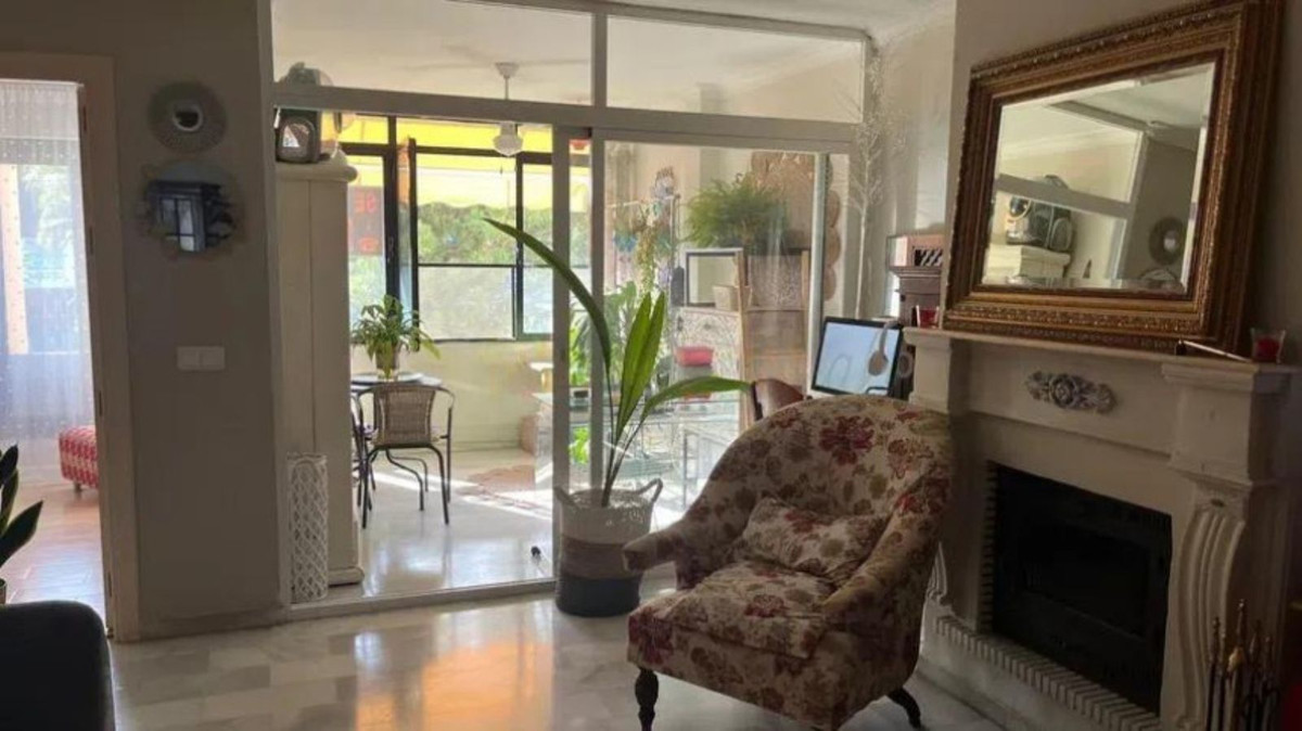 3 Bedroom Apartment for Sale in Nueva Andalucía — 6
