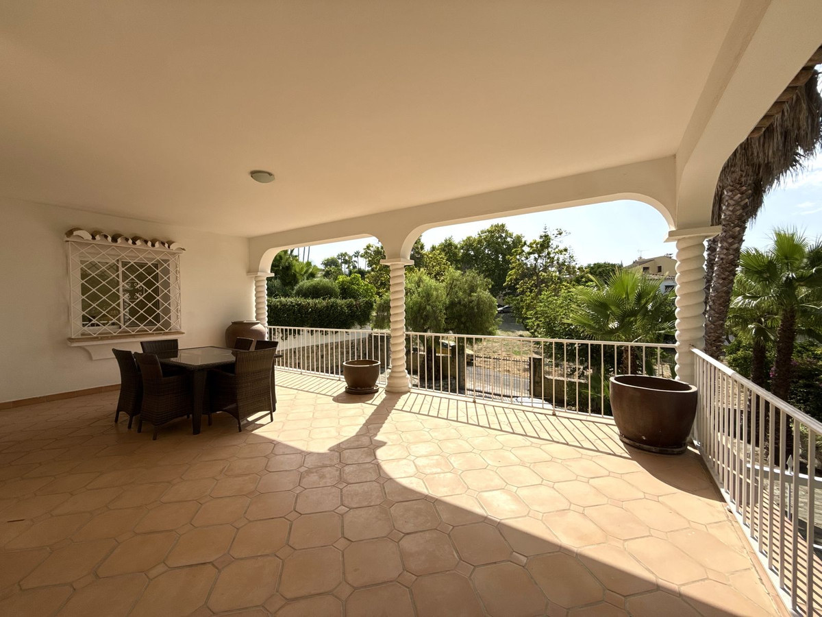 3 Bedroom Villa for Sale in San Pedro de Alcántara