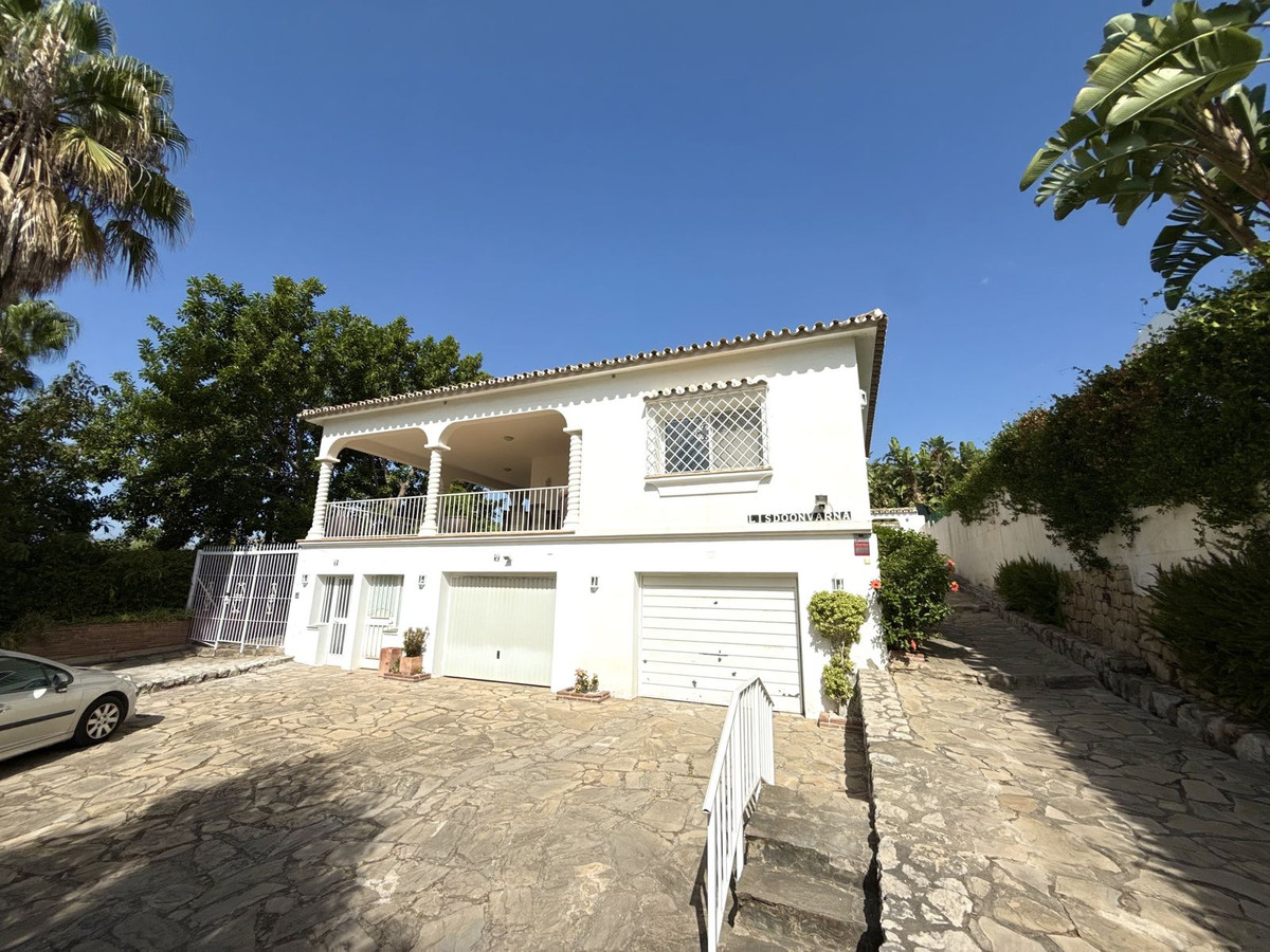 3 Bedroom Villa for Sale in San Pedro de Alcántara — 2