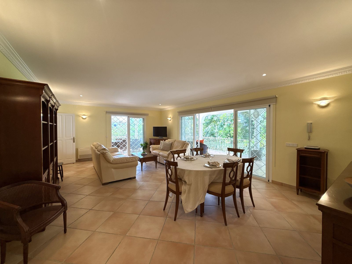3 Bedroom Villa for Sale in San Pedro de Alcántara — 6