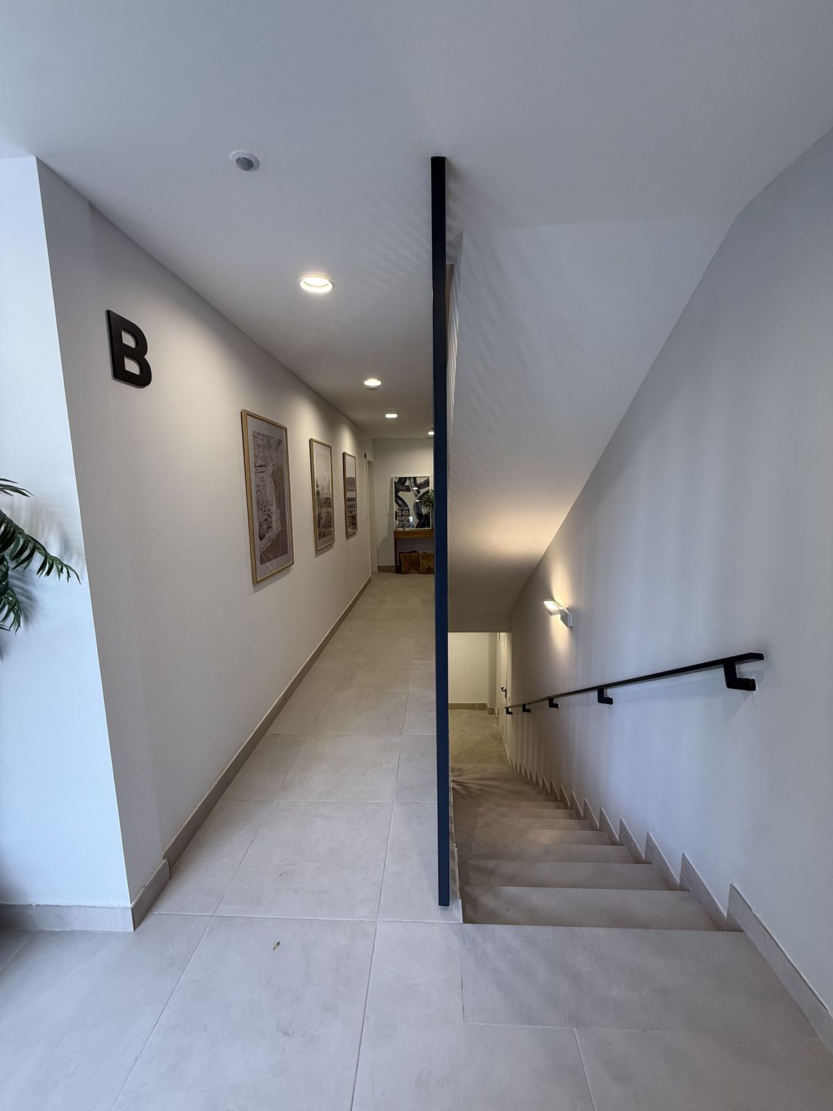 4 Bedroom Apartment for Sale in Estepona — 3