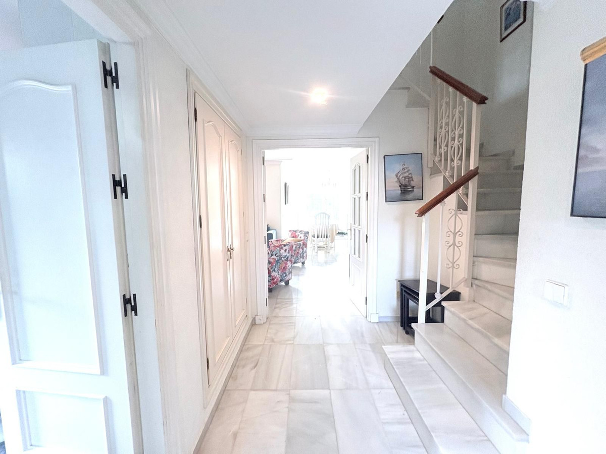 5 Bedroom Villa for Sale in Cancelada — 5