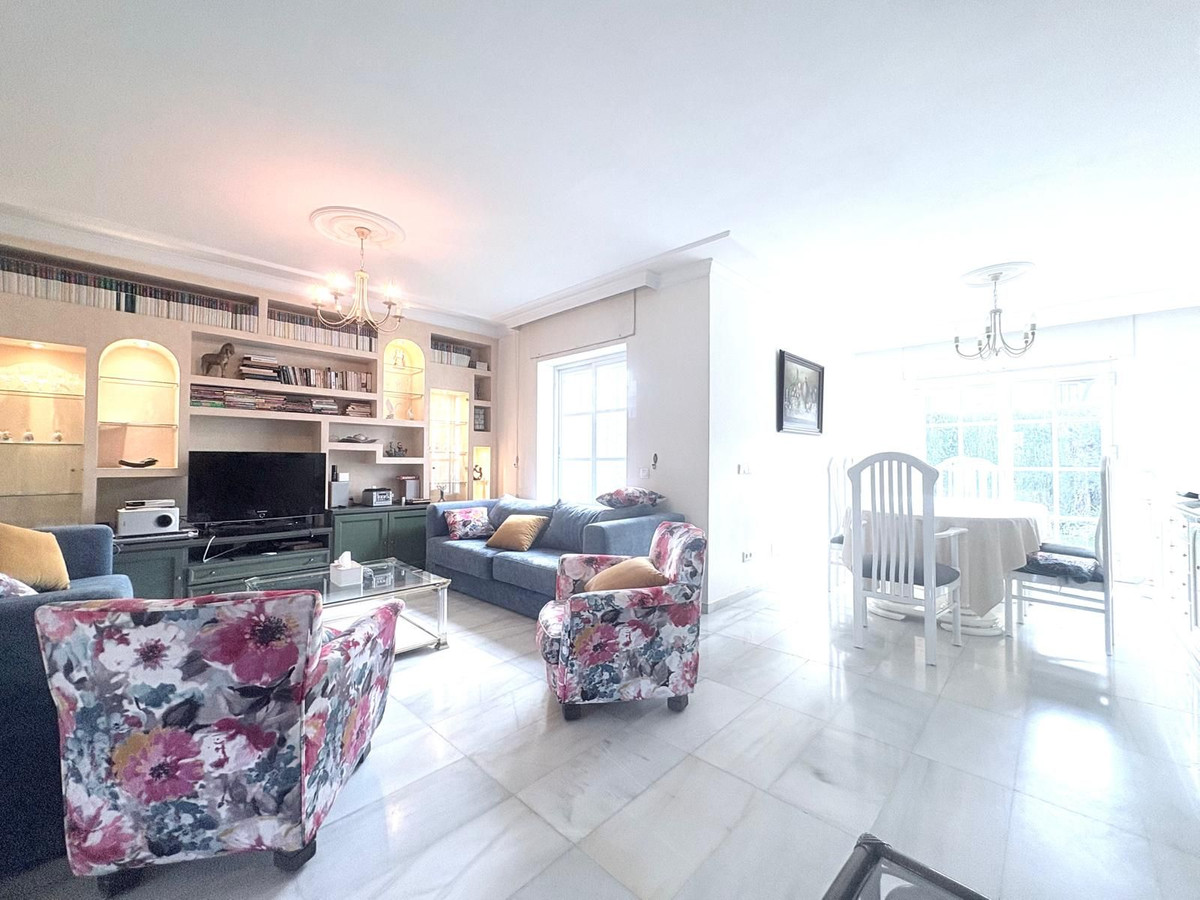 5 Bedroom Villa for Sale in Cancelada — 6
