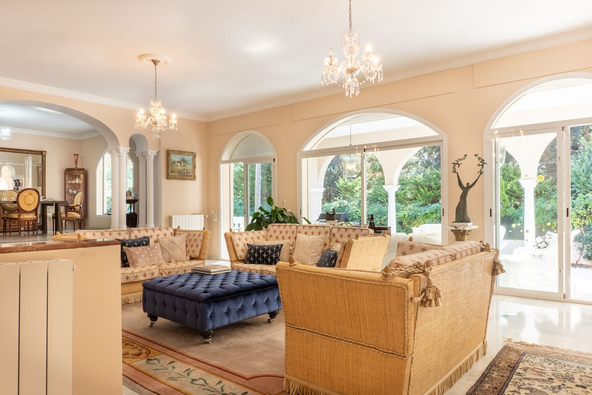 5 Bedroom Villa for Sale in New Golden Mile — 6