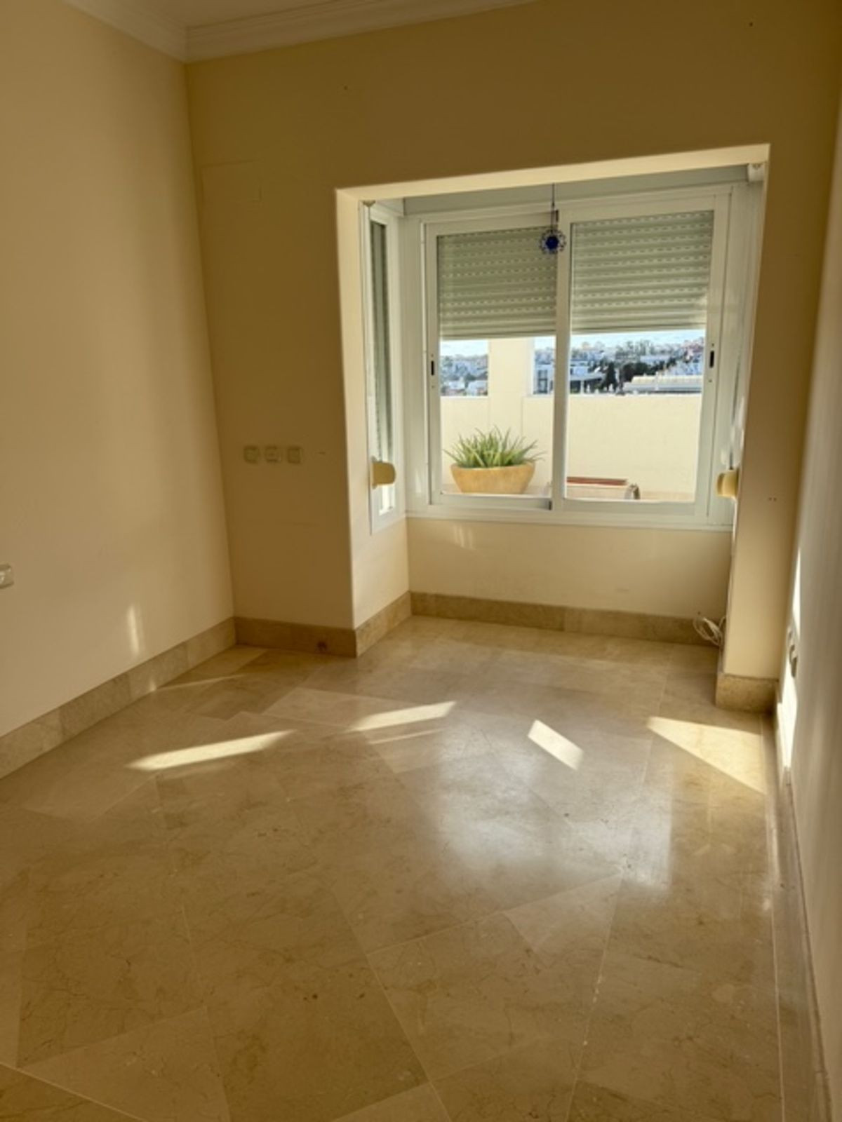 3 Bedroom Apartment for Sale in Nueva Andalucía — 7
