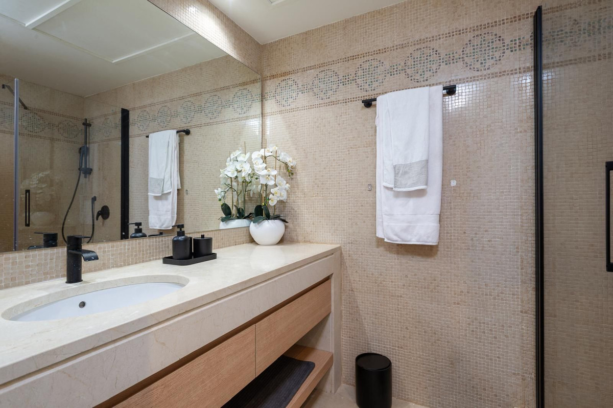 3 Bedroom Apartment for Sale in La Quinta — view 15