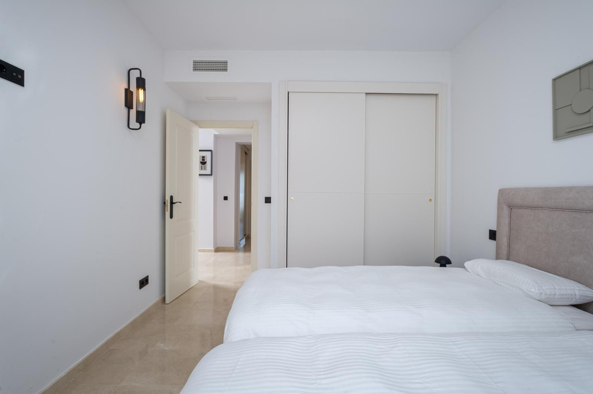 3 Bedroom Apartment for Sale in La Quinta — view 20