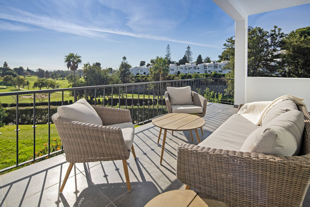 4 Bedroom Villa for Sale in Nueva Andalucía