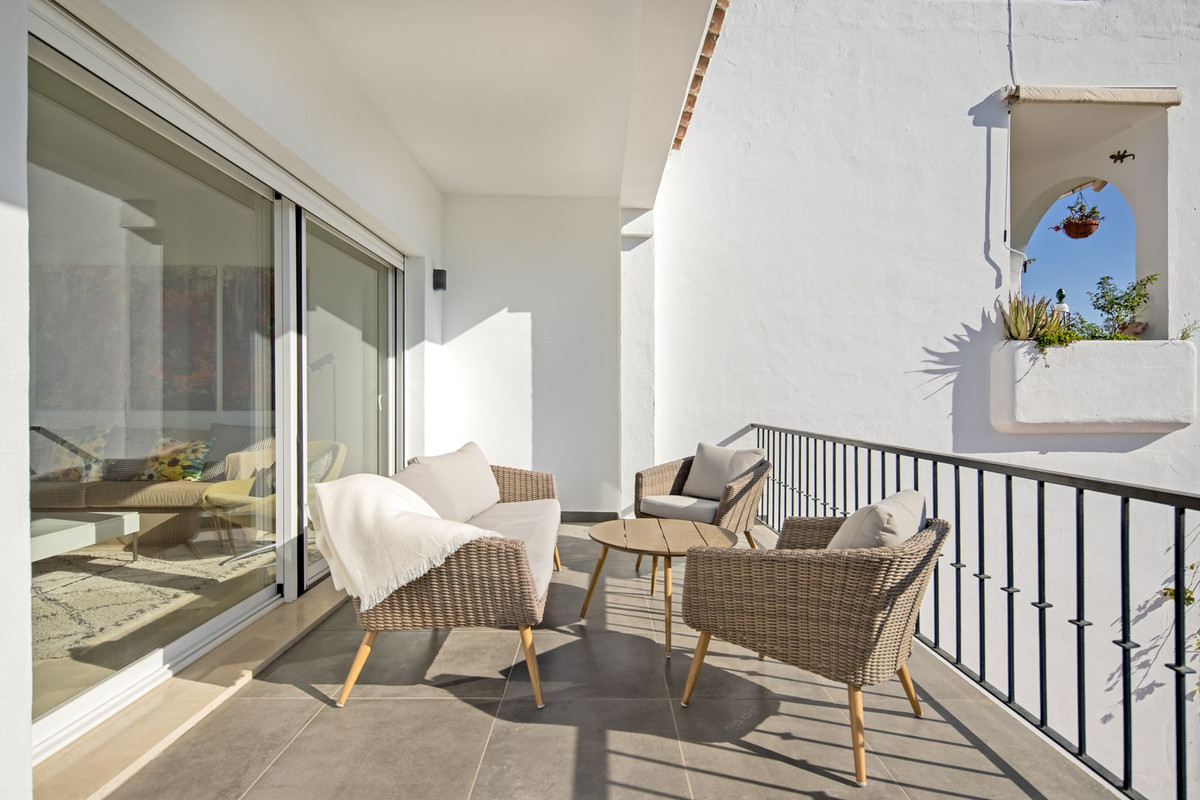4 Bedroom Villa for Sale in Nueva Andalucía — 9