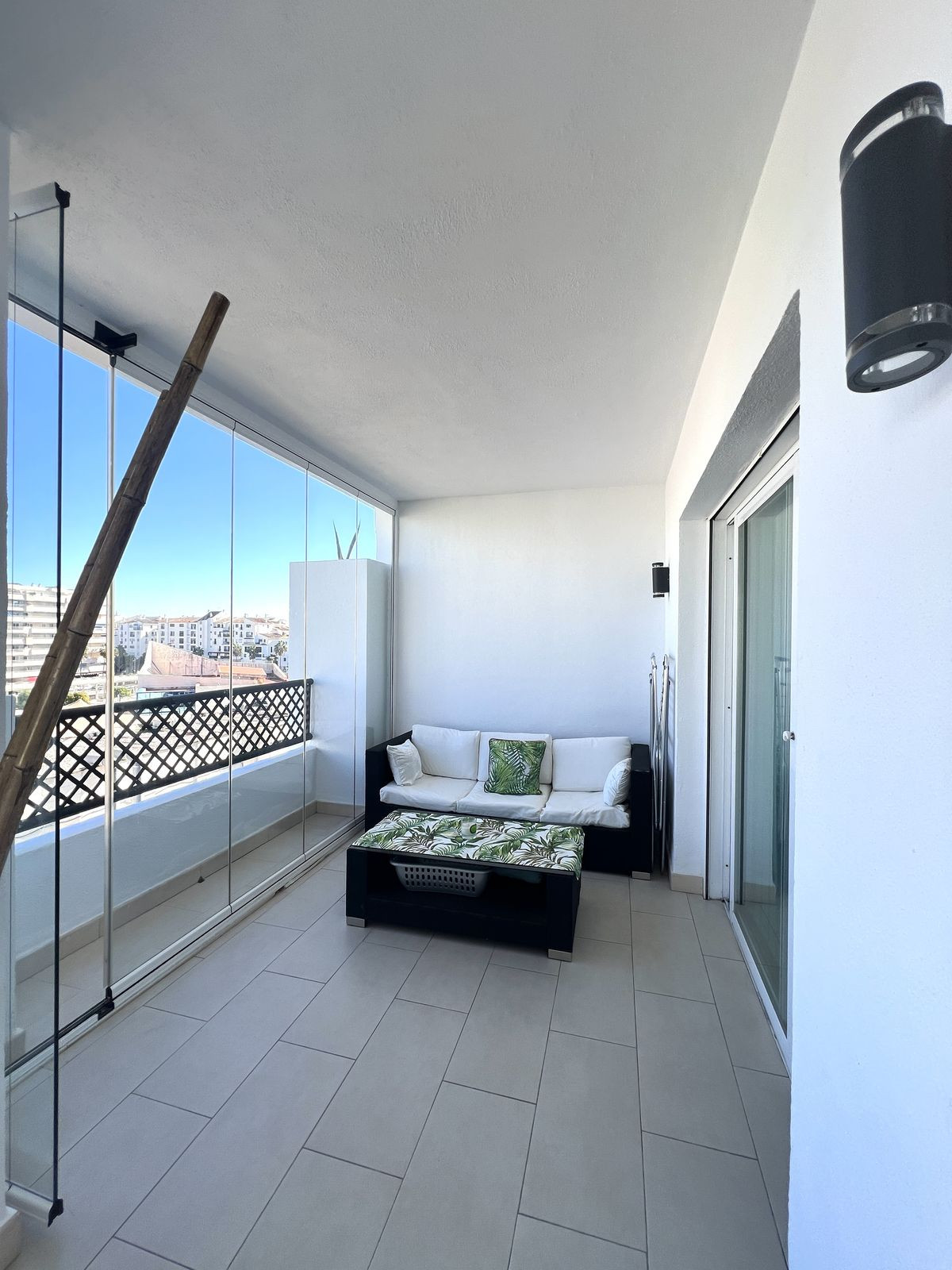 2 Bedroom Apartment for Sale in Puerto Banús — 4