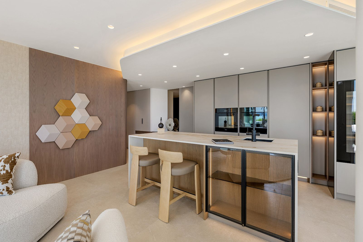 3 Bedroom Apartment for Sale in Estepona — 9