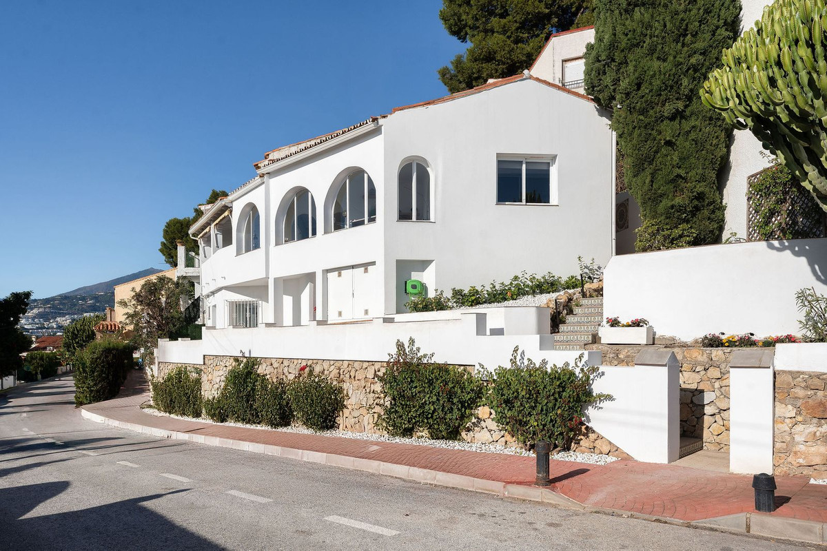 3 Bedroom Villa for Sale in Nueva Andalucía