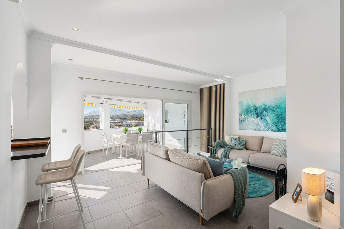 3 Bedroom Villa for Sale in Nueva Andalucía — 6