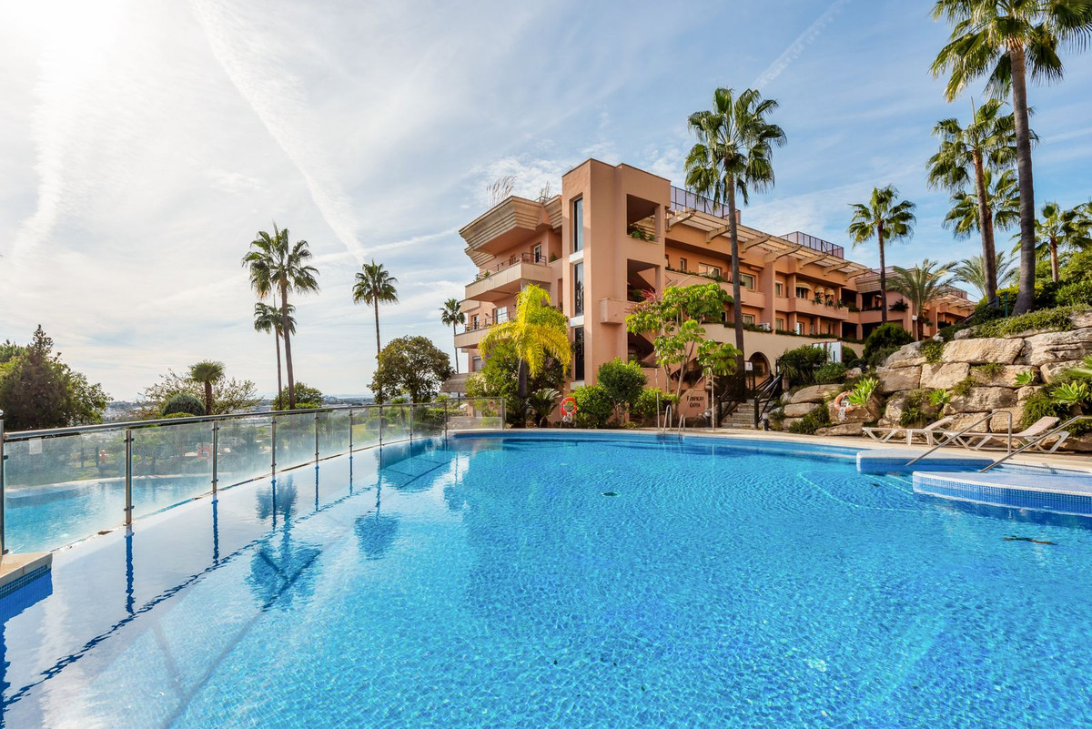 2 Bedroom Apartment for Sale in Nueva Andalucía