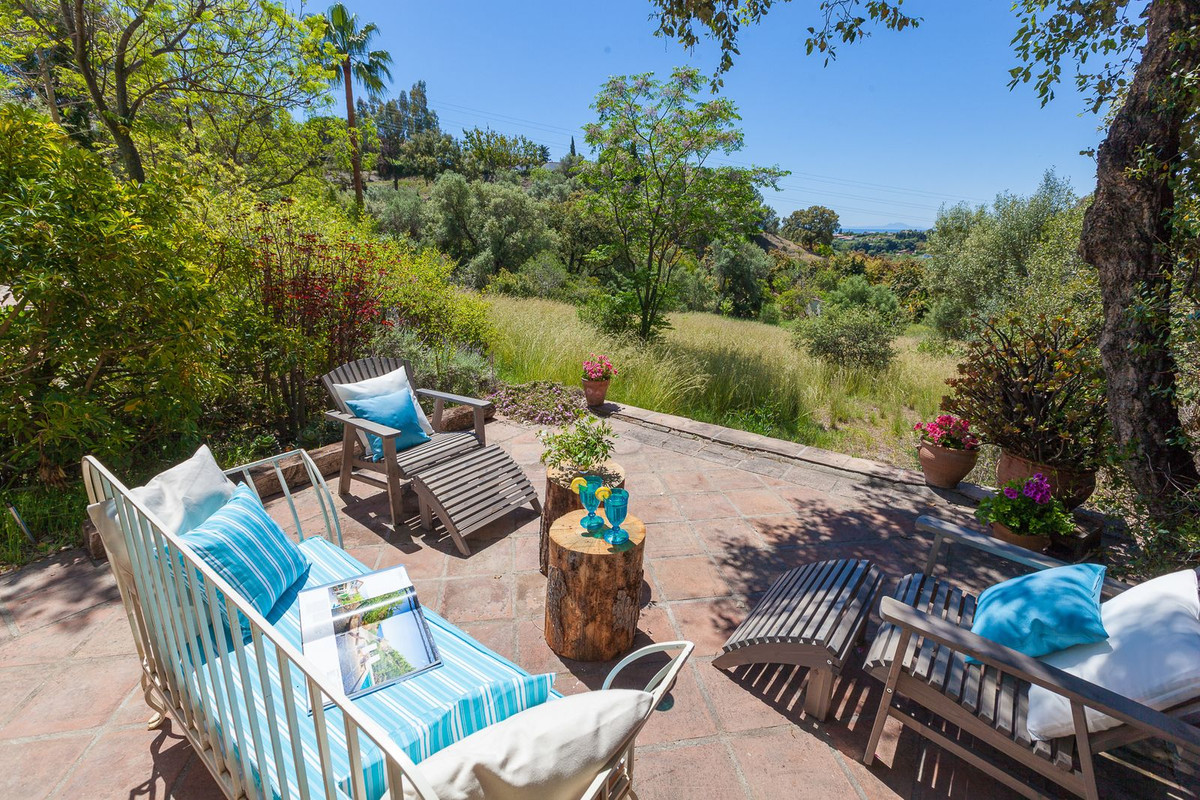 3 Bedroom Villa for Sale in Estepona — 5