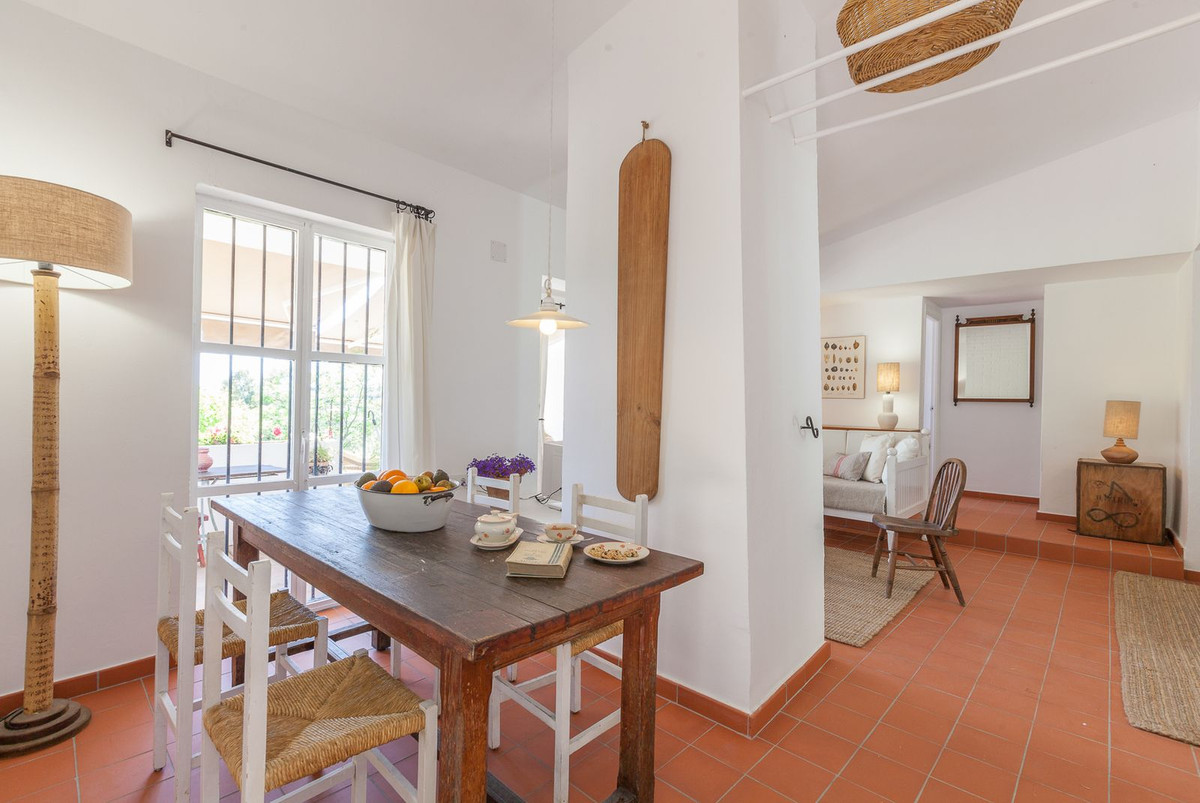 3 Bedroom Villa for Sale in Estepona — 7