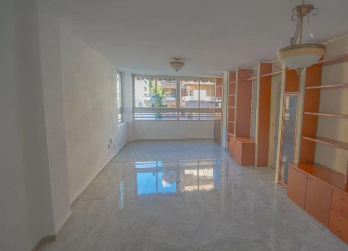 3 Bedroom Apartment for Sale in Marbella — 2