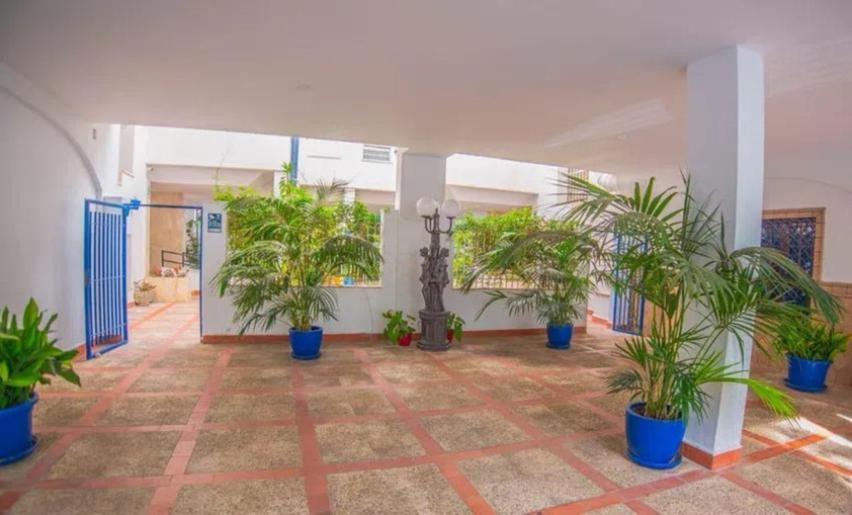 3 Bedroom Apartment for Sale in Marbella — 7