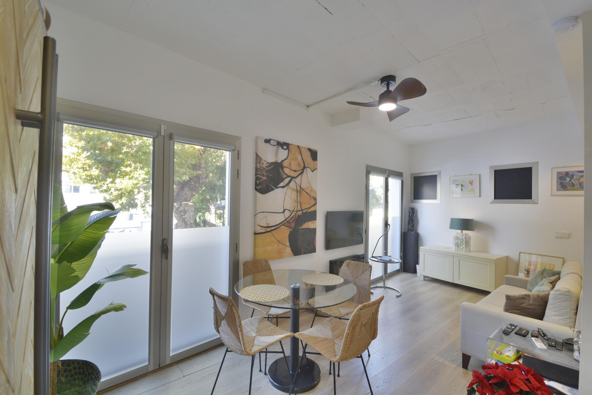 1 Bedroom Apartment for Sale in Marbella — 2