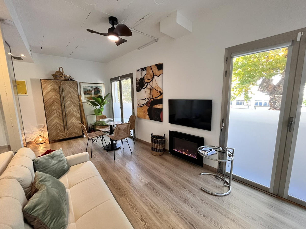 1 Bedroom Apartment for Sale in Marbella — view 12