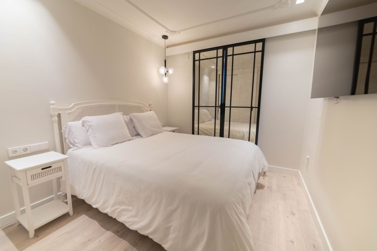 2 Bedroom Apartment for Sale in Marbella — view 13