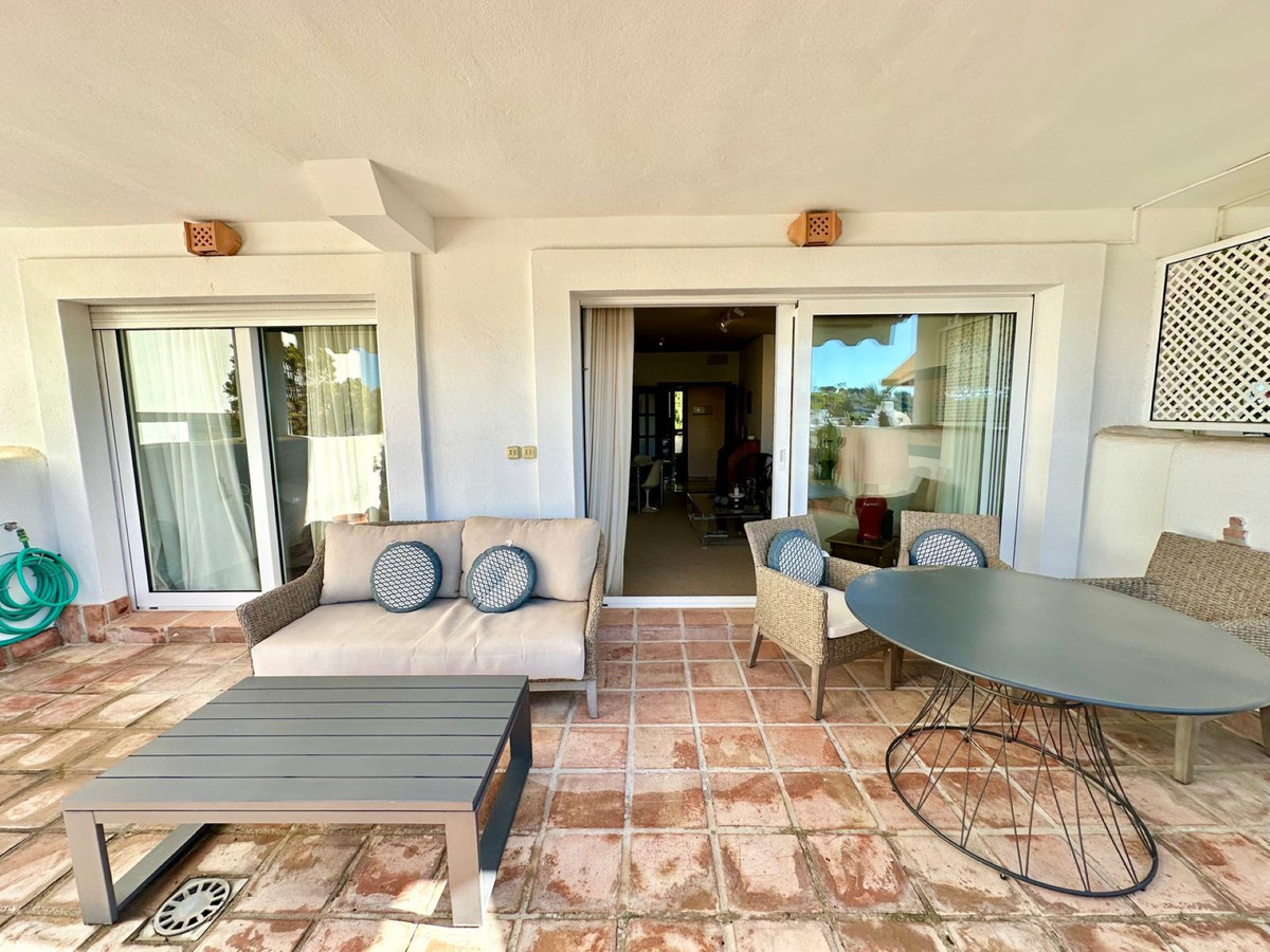 2 Bedroom Apartment for Sale in Nueva Andalucía — view 20