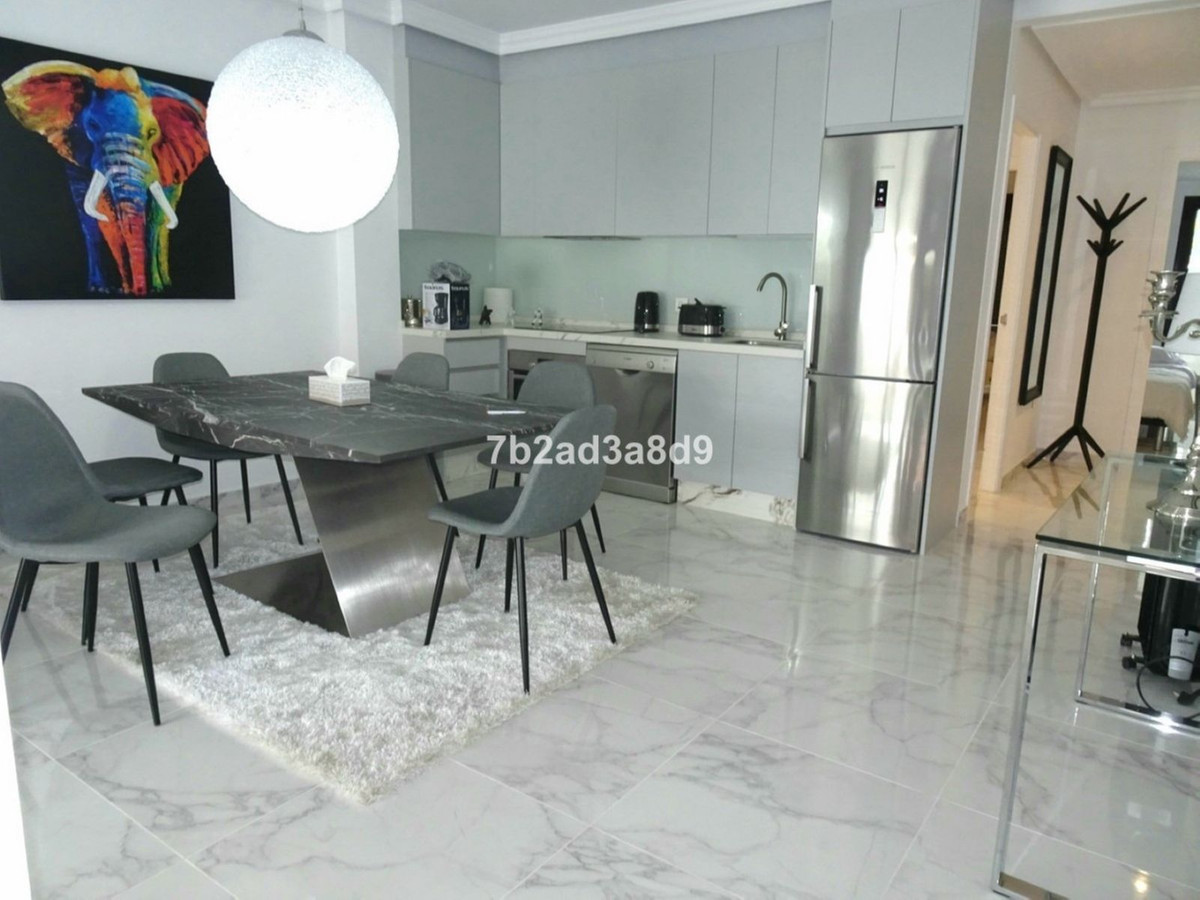 3 Bedroom Apartment for Sale in Nueva Andalucía — 3