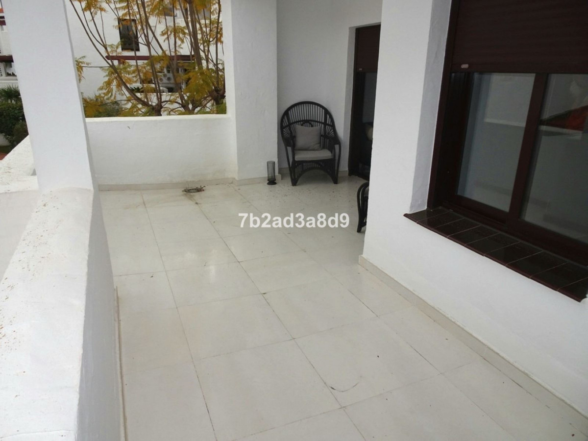3 Bedroom Apartment for Sale in Nueva Andalucía — 5