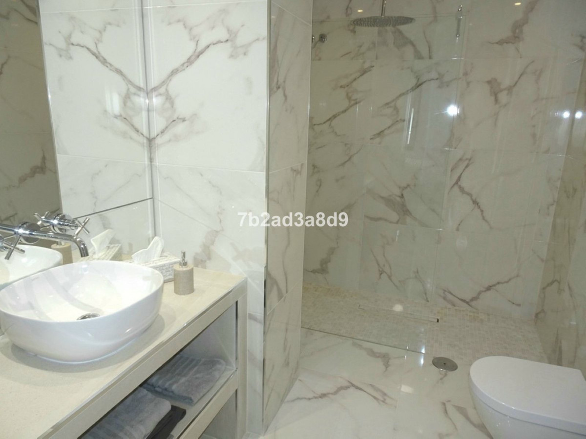 3 Bedroom Apartment for Sale in Nueva Andalucía — 7