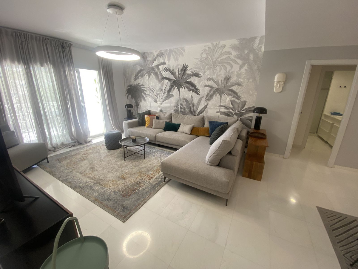 3 Bedroom Apartment for Sale in Puerto Banús
