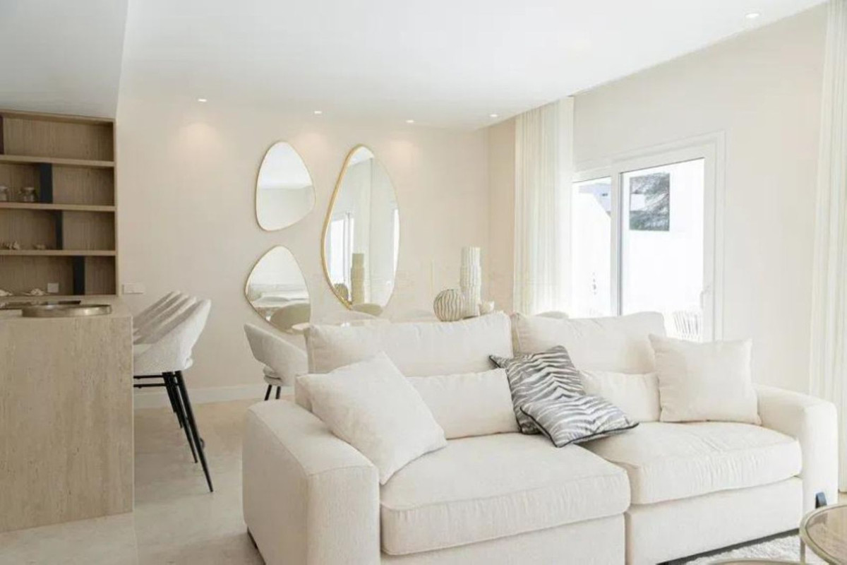 4 Bedroom Apartment for Sale in Nueva Andalucía